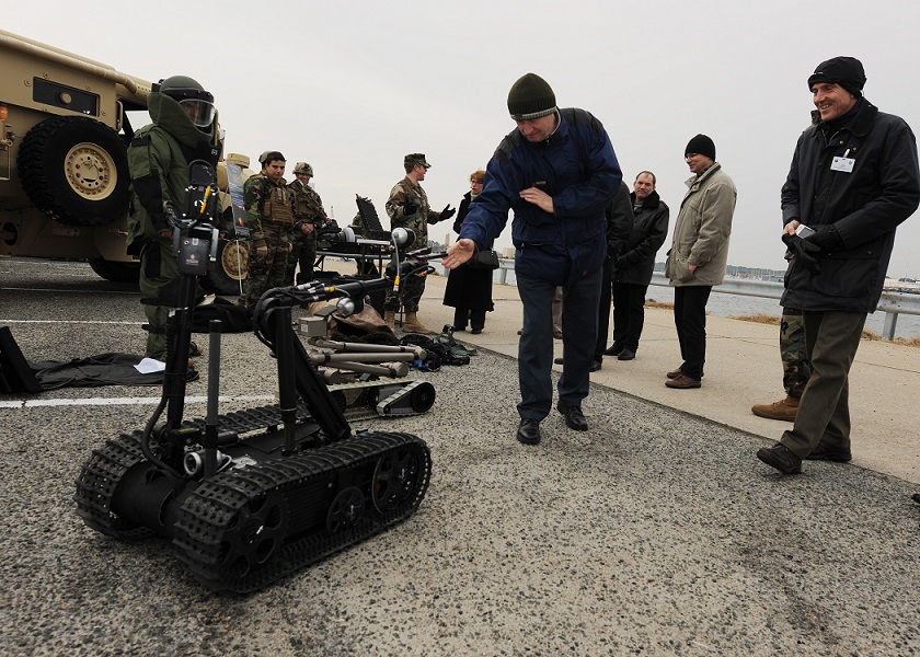 Photo: illustration, US Navy human-machine teaming