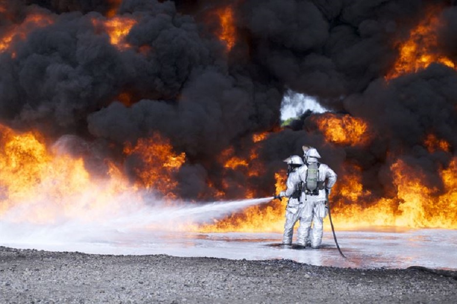 Photo iilust by US Air Force- fire extinguishing foam
