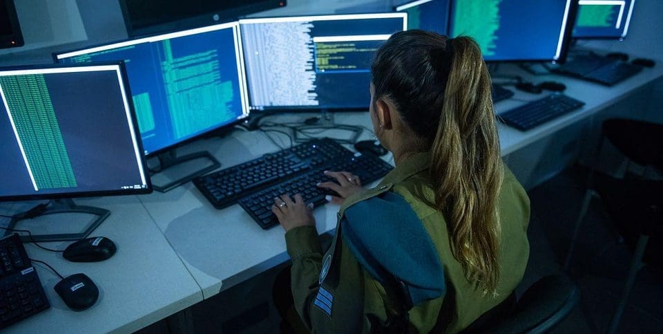 Photo illus. IDF Spokesperson digital tranrsformation-