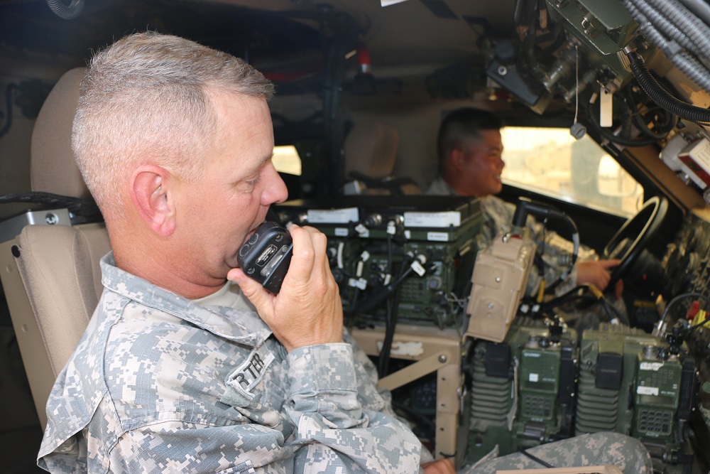 Photo illust. US Army- tactical radio for US combatants