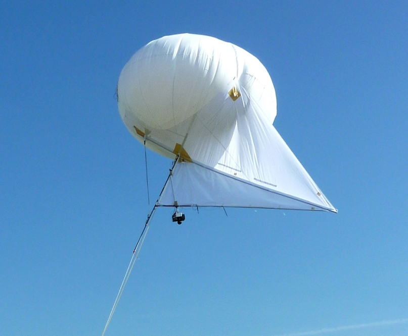 Kite/Balloon Hybrid Will Improve Battlefield Communications