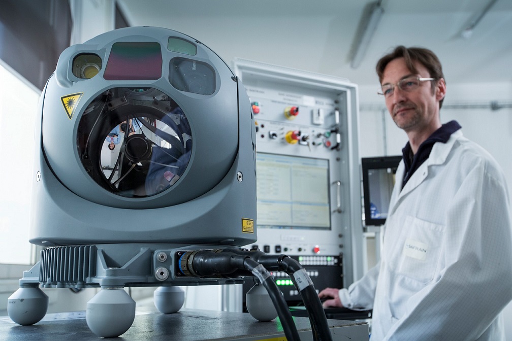 הבטחה למודעות מצב משופרת בזירה הימית Photo Patroller UAV sensors from Safran media website