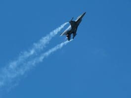 מטוסי ה-F-16  שמצוידים במערכת אימון מבוססת מציאות רבודה image provided by pixabay