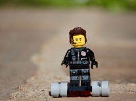 מצעצוע לאמצעי לחימה: רוסיה משתמשת בהוברבורד כרובוט התאבדות באוקראינה Image provided by Pixabay