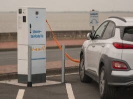 New EV Battery Can Endure Over a Million Kilometers Image by Pixabay