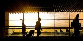 התמודדות עם אתגרי עוקף בידוק בשדות תעופה – טכנולוגיות, שיטות ותהליכי עבודה Image by Pixabay