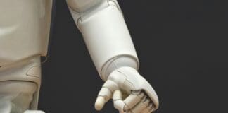 פלטפורמת AI חדשה משפרת את היכולות האוטונומיות של רובוטים דמויי-אדם Image by Unsplash