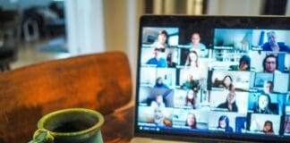 חולשה בלפטופים מסוימים מאפשרת להאקרים לפתוח את המצלמה מבלי להפעיל את הנורית Image by Pixabay