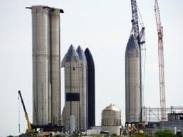 SpaceX משתפת פעולה עם LG כדי לספק סוללות עבור חלליות סטארשיפ Image by Pixabay