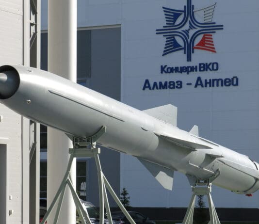 Russia Tests Hypersonic Missiles in the Mediterranean Amid Syrian Conflict