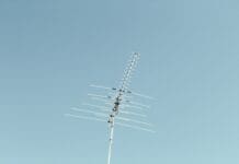 Dual-Band Satellite Antenna Ushers in a New Era of Resilient Military Connectivity Image by Unsplash