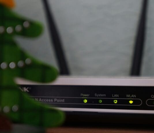 נתבי TP-Link ישנים נמצאים תחת מתקפות סייבר פעילות Image by Unsplash