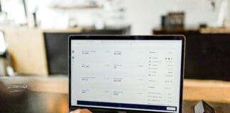 פיתוח מבוסס למידת מכונה משפר זיהוי של הונאות פיננסיות Image by Unsplash