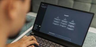 בינה מלאכותית היא גזענית. כך חוקרים מציעים לפתור את זה Image by Pexels