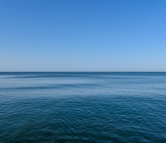 New Semi-Autonomous Underwater System Passes Key Test in Mine Neutralization Image by Pixabay