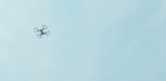 מערכת חדשה מבוססת בינה מלאכותית משפרת את הגילוי ארוך הטווח של מל"טים עוינים Image by Unsplash