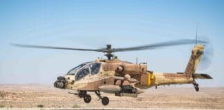 טיל "תמוז" נבחן בשימוש עם מסוק אפאצ'י בעיראק Image by Wikimedia (Creative Commons)