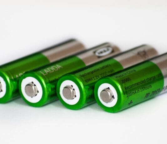 Breakthrough in Ultra-Thin Solid-State Batteries Could Revolutionize Energy Storage Image by Pixabay