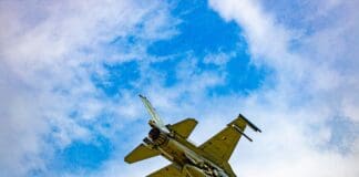 טייס משנה מבוסס בינה מלאכותית מחולל מהפכה באימוני קרב אוויריים Image by Unsplash