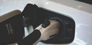 טכנולוגיית חיישן חדשה עשויה לשפר את בטיחות סוללות ליתיום-יון Image by Unsplash