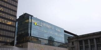 השתלטות ה-AI: מיקרוסופט מודיעה על 6,000 קיצוצים במשרות בתוך דחיפה מסיבית להשקעות בבינה מלאכותית