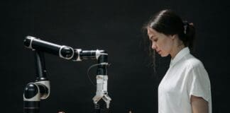 מחקר: אנשים משתפים פעולה פחות כאשר הם יודעים שבינה מלאכותית מעורבת