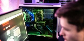 אוקראינה בוחנת כלי בינה מלאכותית לייעול איסוף מודיעין ממקורות גלויים