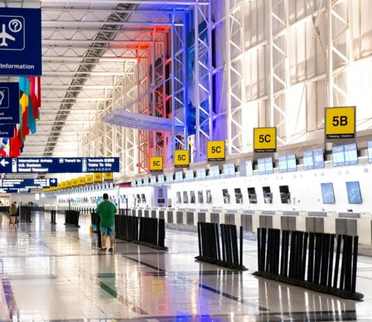 מתקפת סייבר על מערכות הצ'ק-אין בשדות תעופה באירופה ממשיכה לשבש את הפעילות