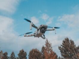 רחפן מתקפל חדש מציע טיסות ארוכות יותר והחלפת מטענים מהירה