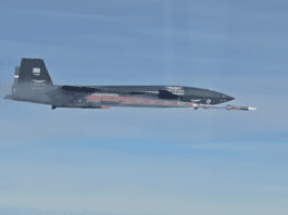 העתיד כאן: רחפן שמפיל מטרות ממרחקים שלא נראו קודם Image from Baykar Technologies on Youtube