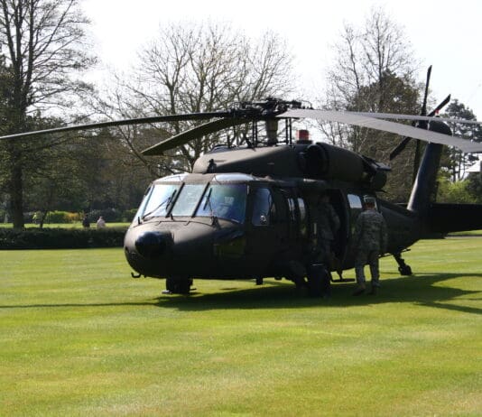 The Refueling System That Gets Helicopters Back in the Air in Minutes Image by Wikimedia (Creative Commons)