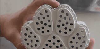 שכבת בטיחות משלימה להצלת בעלי חיים בשריפות Image from Rescue Retriever on YouTube