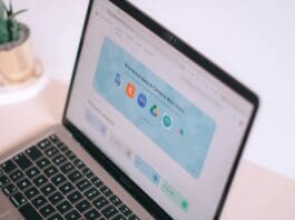 לא מתקפת פישינג, אלא גזילת פרומפטים: כך נאספות שיחות עם בינה מלאכותית