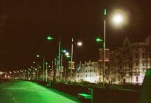 ערוץ שקט שקשה לשבש: תקשורת דרך תאורת לד