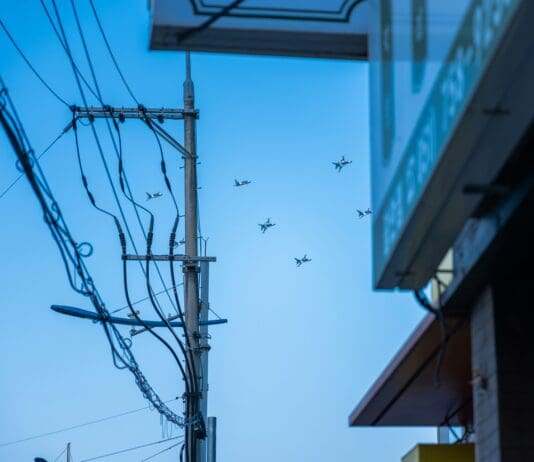 Is It Possible To Control A Swarm of 200 Drones Single-Handedly? Apparently So!