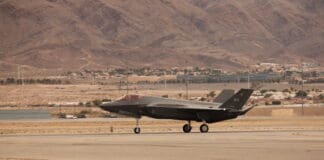Can a Fighter Jet Be “Jailbroken” Into Like a Smartphone? Image by Wikimedia (Creative Commons)