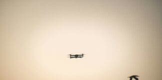 עלייתם של רחפני תקיפה מדויקים, זולים וחד־פעמיים